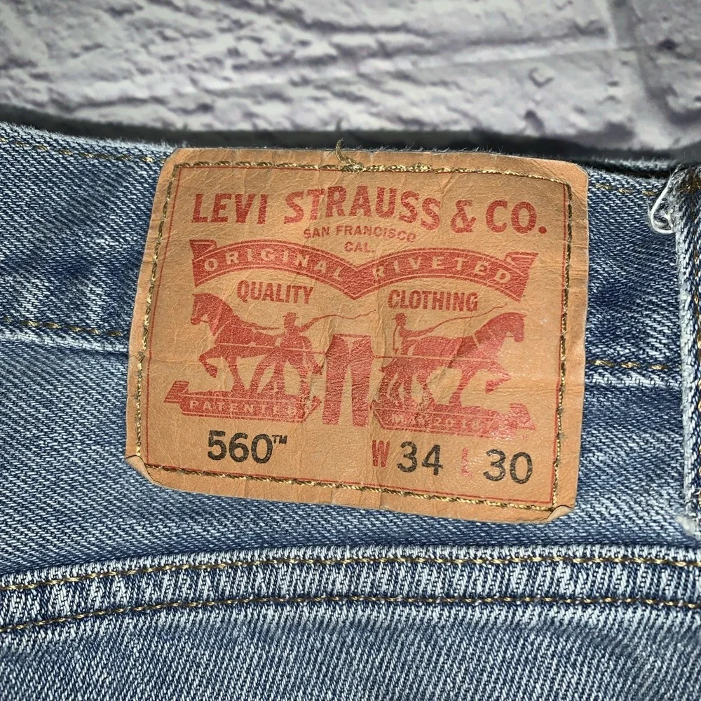 Levi's 560 Jeans Men's 34x30 Loose Comfort Fit Tapered Blue Denim